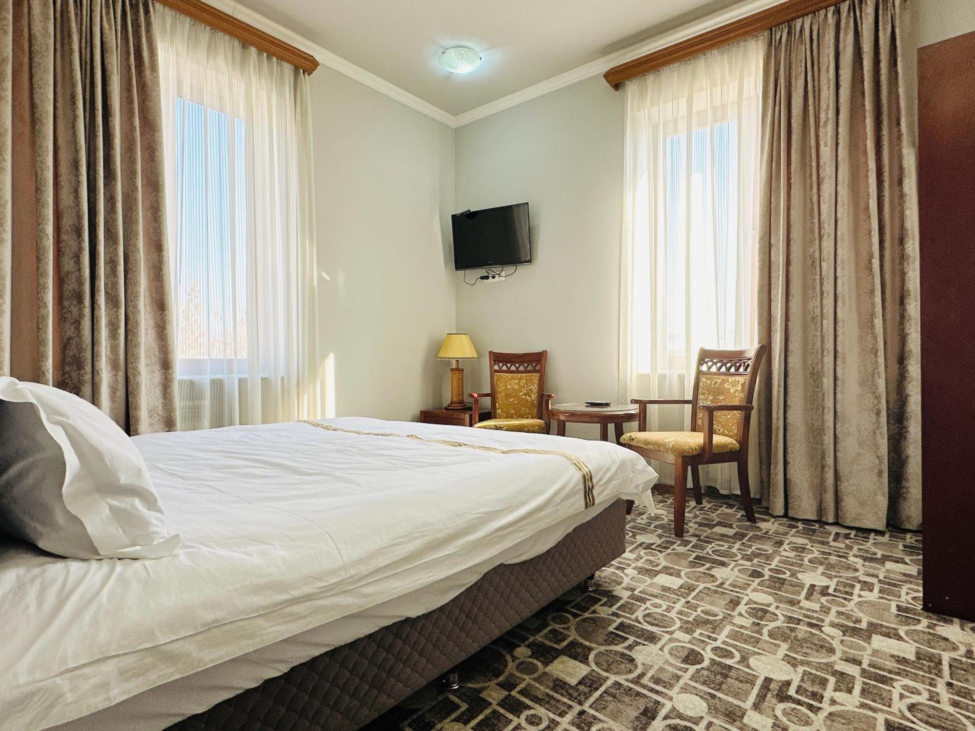 Sd Hotel Yerevan Exterior foto