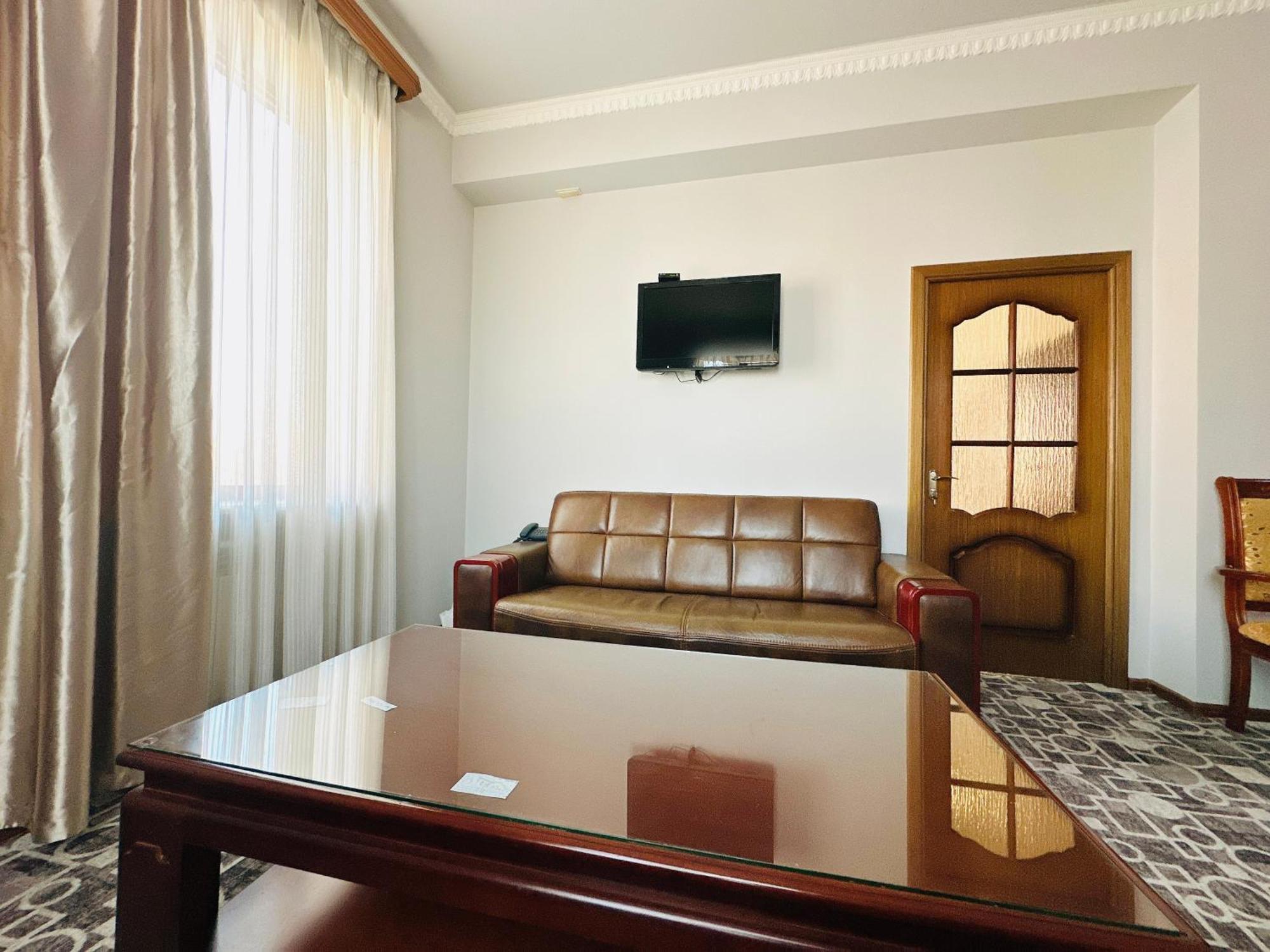 Sd Hotel Yerevan Exterior foto